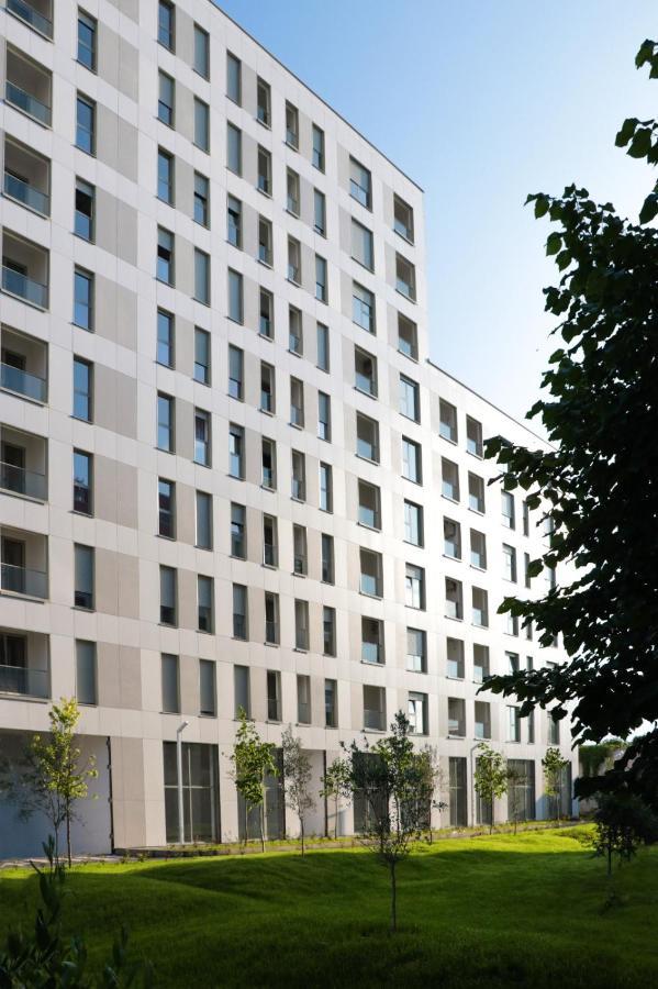 Luxury Rooftop 23 Bed & Breakfast Tirana Exterior foto